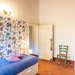 度假居 Verdant Grove Near Pisa *
