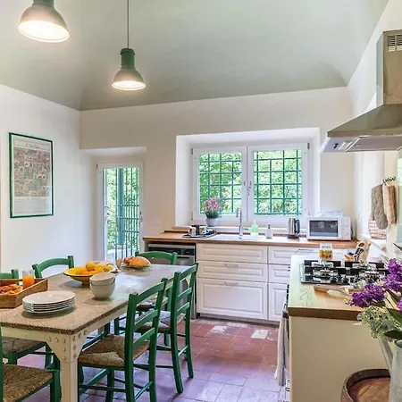 Happy Childhood By The Stream Pet Friendly * Tre Colli