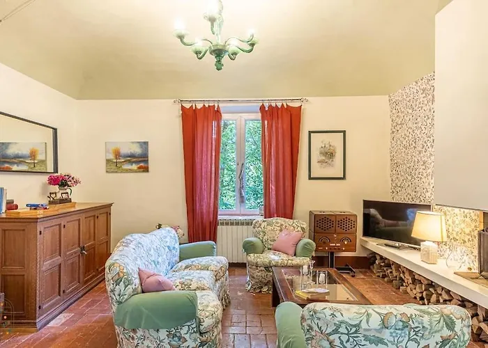 Happy Childhood By The Stream Pet Friendly * Tre Colli